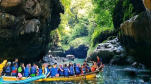 Tempat Wisata Body Rafting dengan Alam yang Mempesona